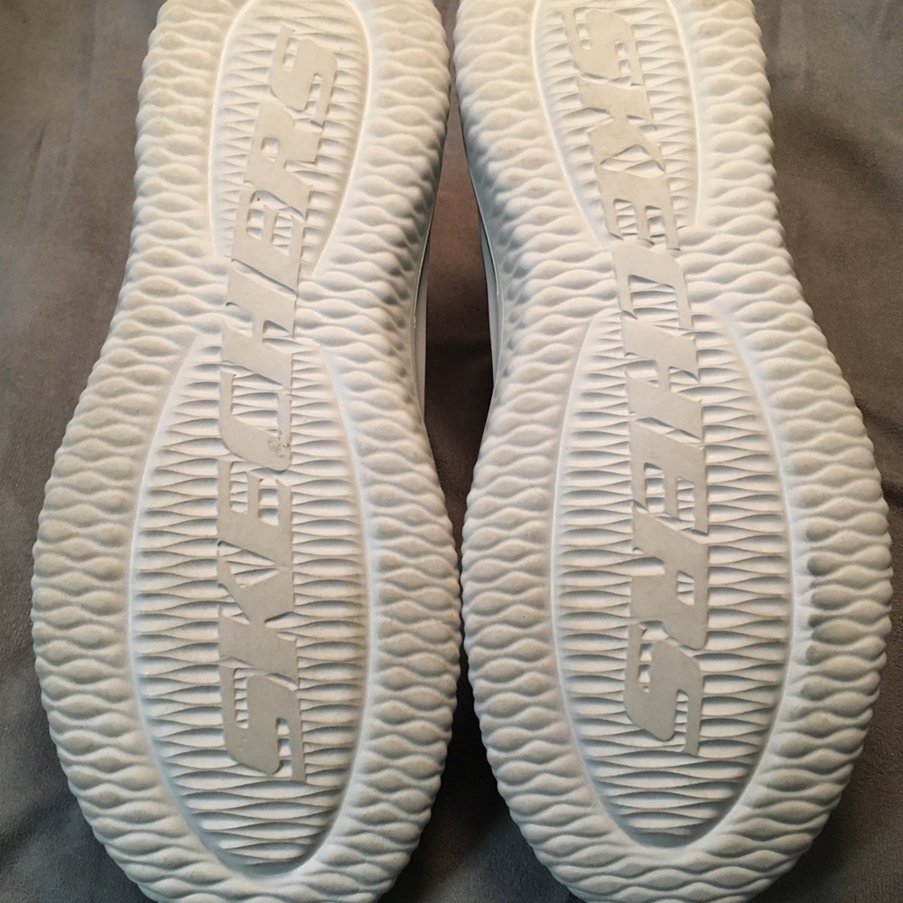 Skechers Classic Fit Sneakers Air Cooled Memory Foam and Gogamat Arch - Picture 7 of 10